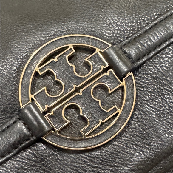 Tory Burch Crossbody Amanda Foldover Black Pebbled Leather Convertible Bag - Picture 10 of 17